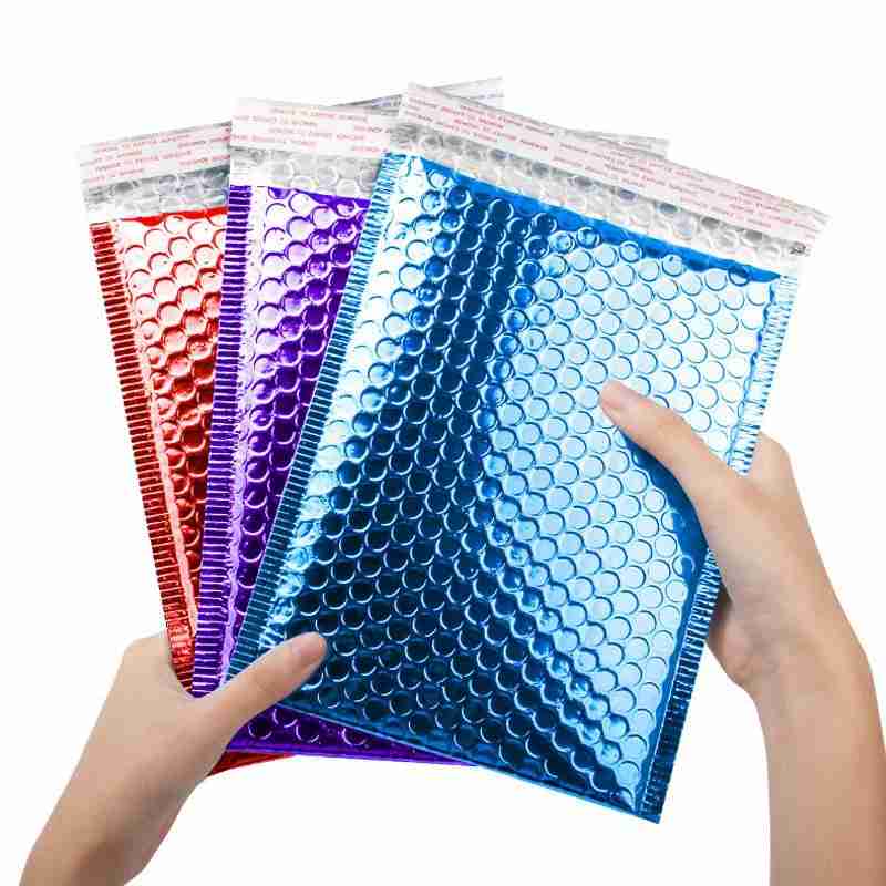 Kiiltävät Bubble Wrap pussit